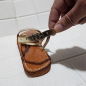 Gold Leather Moroccan Sandals – Handmade Summer Shoes For Women – Crisscross Flat Sandals With Ankle Strap – Boho Chic Comfy Slides –